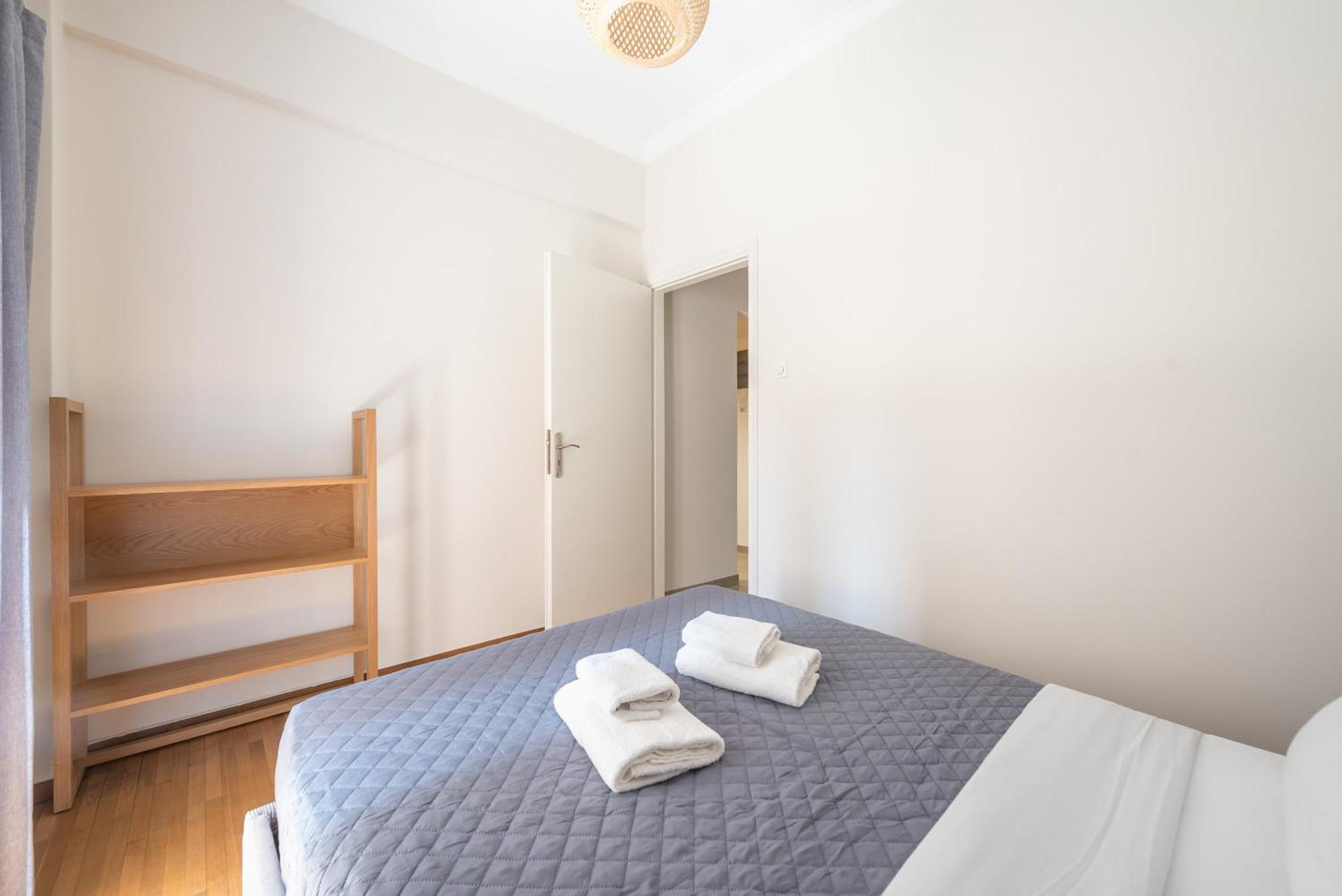 Stylish 2 Bd Urban Retreat Near Panormou Metro Apartment เอเธนส์ ภายนอก รูปภาพ