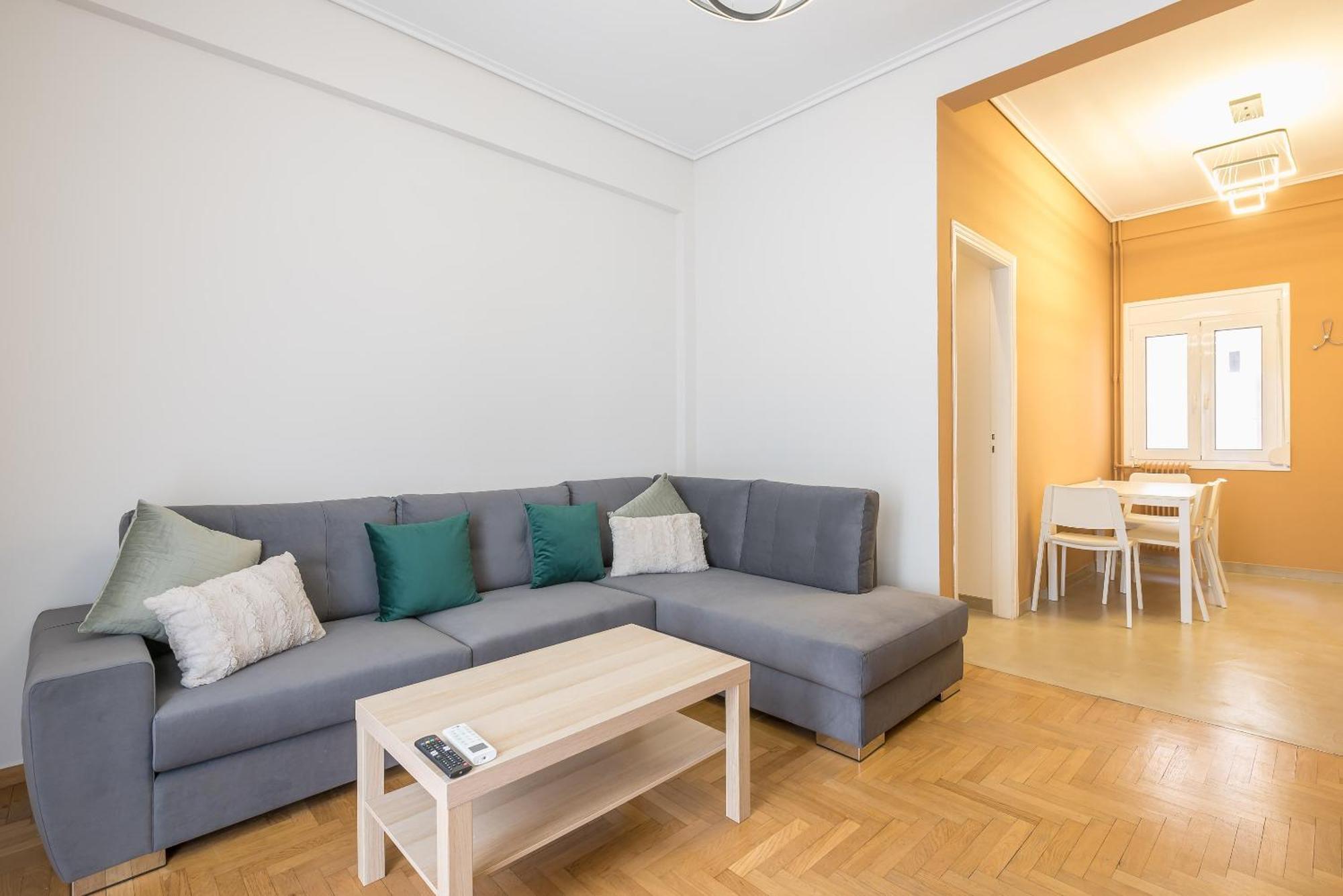 Stylish 2 Bd Urban Retreat Near Panormou Metro Apartment เอเธนส์ ภายนอก รูปภาพ
